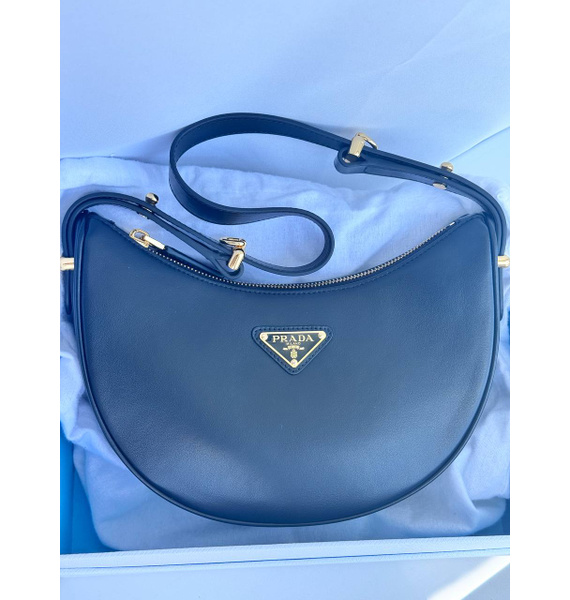 Сумка • Prada • Черный
