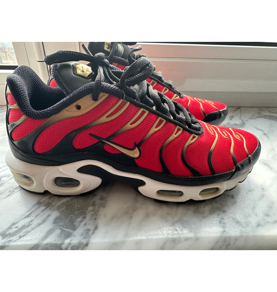 Кроссовки • Nike • Красный