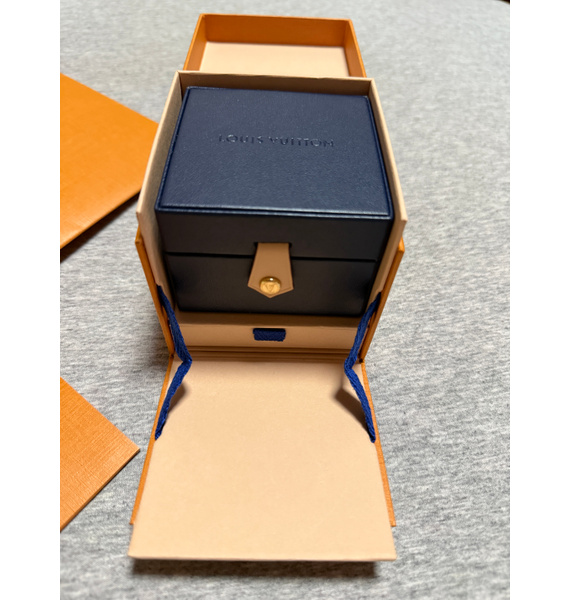 Серьги • Louis Vuitton • Белый