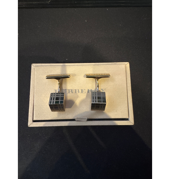 Запонки • Burberry • Золотой