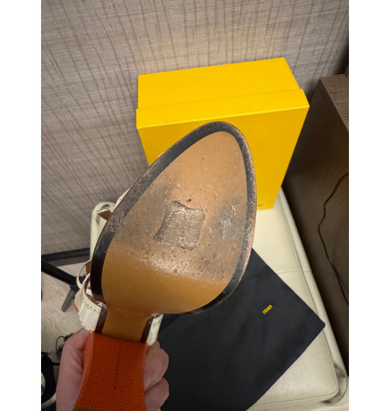 Туфли • Fendi • Белый