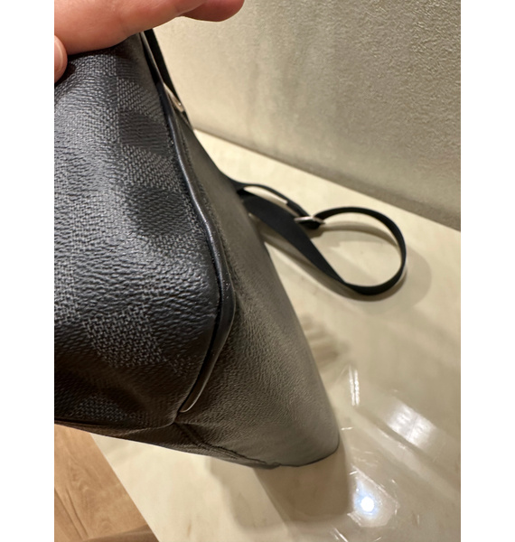 Сумкa • Louis Vuitton • Серый