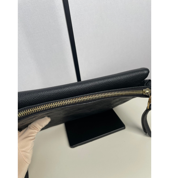 Сумка • Louis Vuitton • Черный