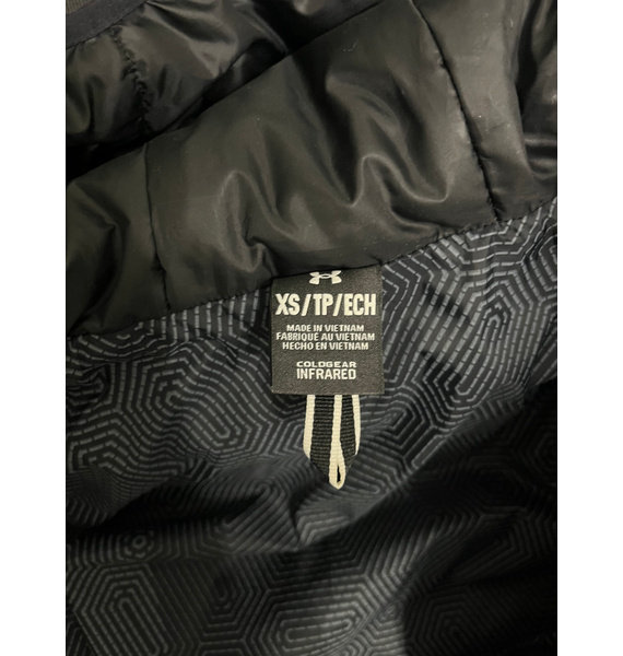 Куртка • Under Armour • Черный
