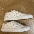 Кроссовки • Fendi • Белый