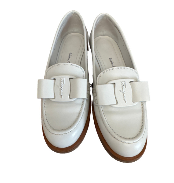 Лоферы • Salvatore Ferragamo • Белый