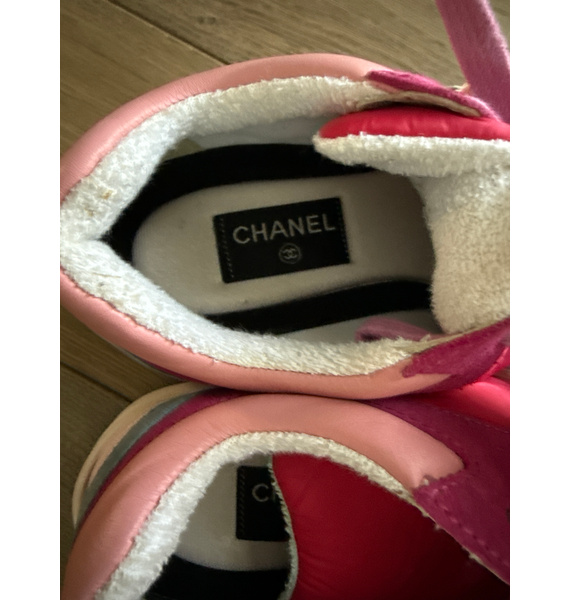 Кроссовки • Chanel • Розовый