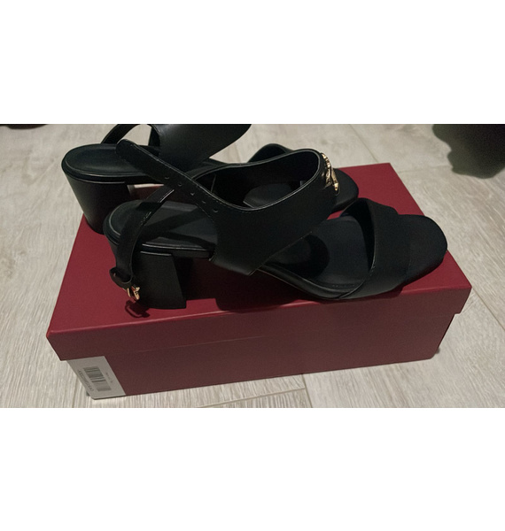 Туфли • Salvatore Ferragamo • Черный