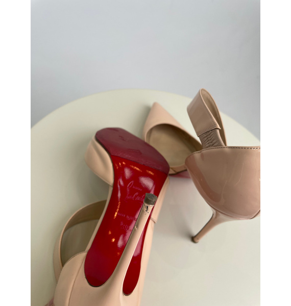 Туфли • Christian Louboutin • Бежевый