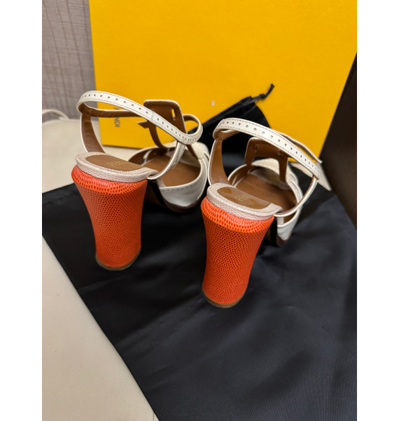 Туфли • Fendi • Белый
