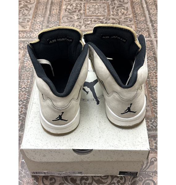 Кроссовки • Jordan • Белый