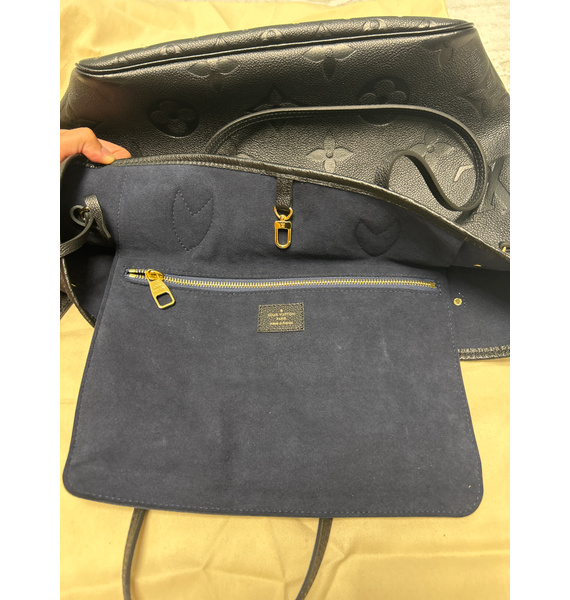 Сумка • Louis Vuitton • Черный