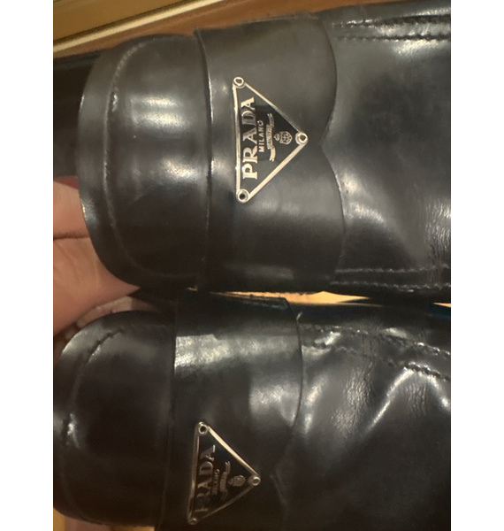 Лоферы • Prada • Черный