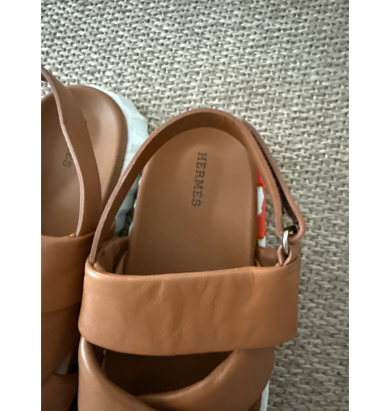 Сандалии • Hermès • Коричневый