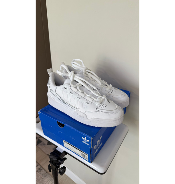 Кроссовки • adidas Originals • Белый