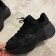 Кроссовки • adidas • Черный