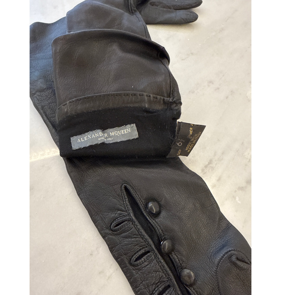 Перчатки • Alexander McQueen • Черный