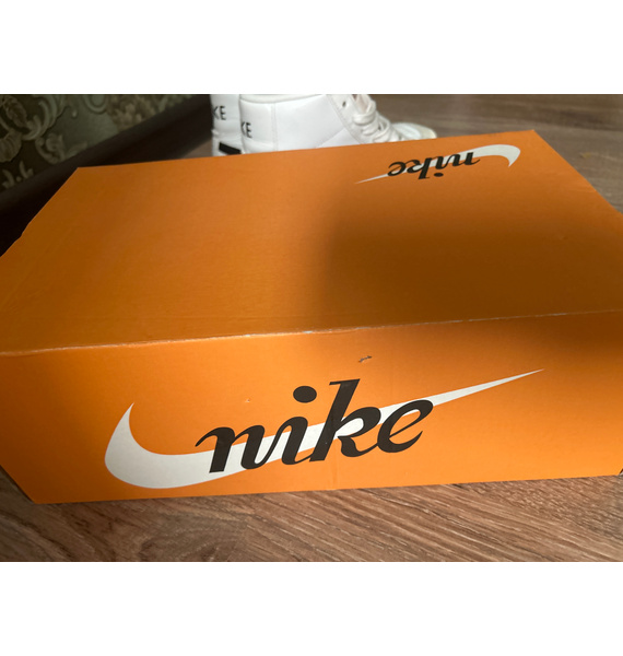 Кроссовки • Nike • Белый