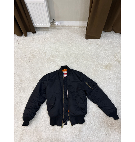 Бомбер • Alpha Industries • Черный