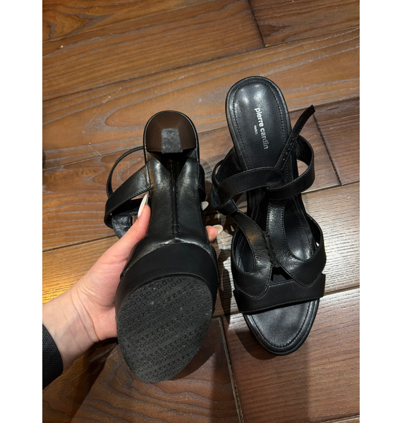 Босоножки • pierre cardin • Черный