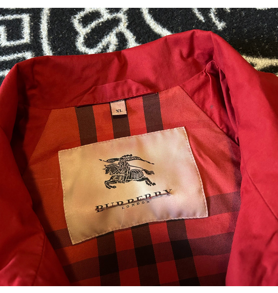 Куртка • Burberry • Красный