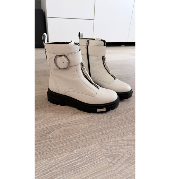 Ботинки • DKNY • Белый