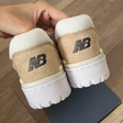Кроссовки • New Balance • Бежевый