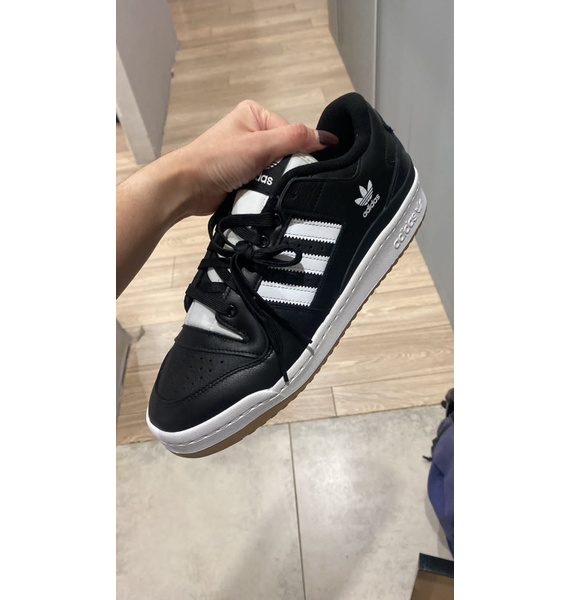 Кроссовки • adidas Originals • Черный