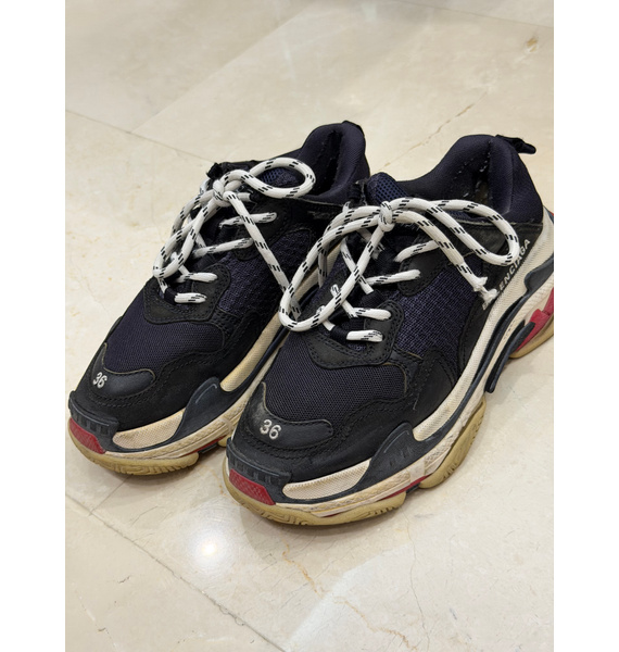 Кроссовки • Balenciaga • Черный