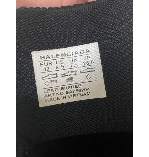 Кроссовки • Balenciaga • Черный