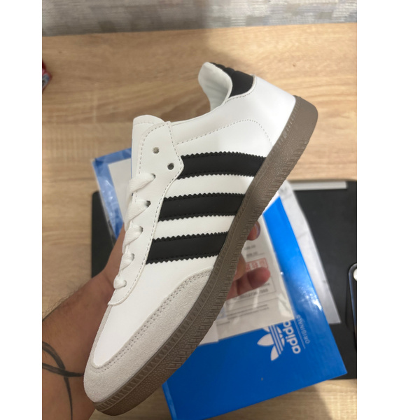 Кроссовки • adidas • Белый