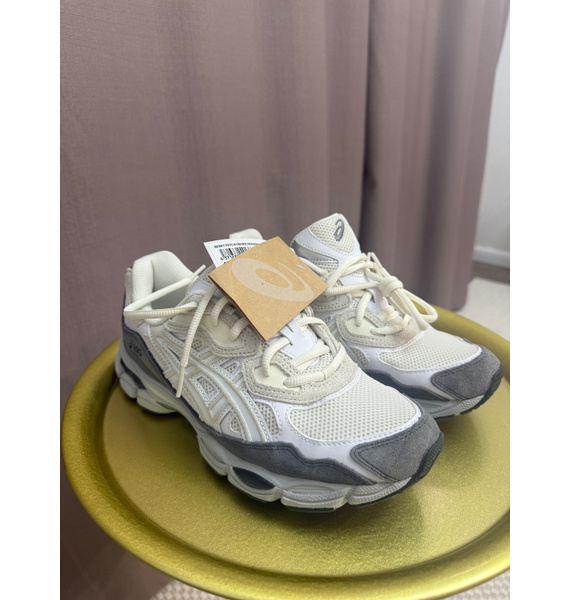 Кроссовки • ASICS • Белый