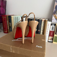 Туфли • Christian Louboutin • Бежевый