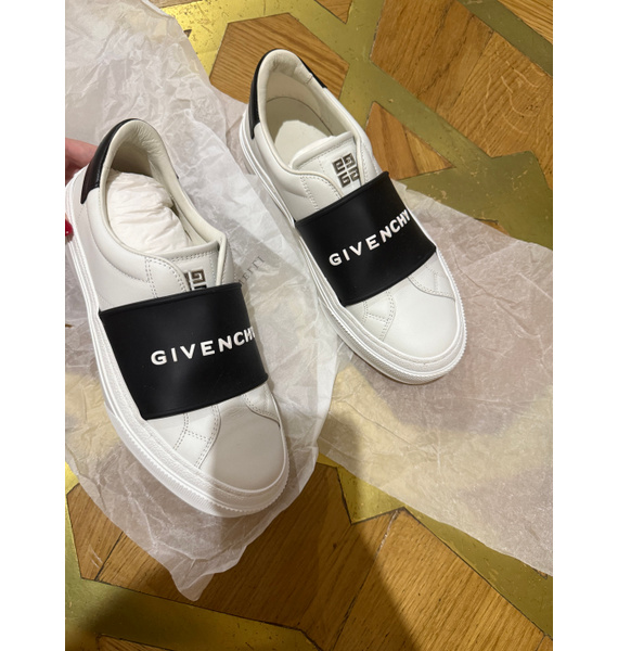 Кроссовки • Givenchy • Белый