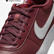 Кроссовки • Nike • Бордовый