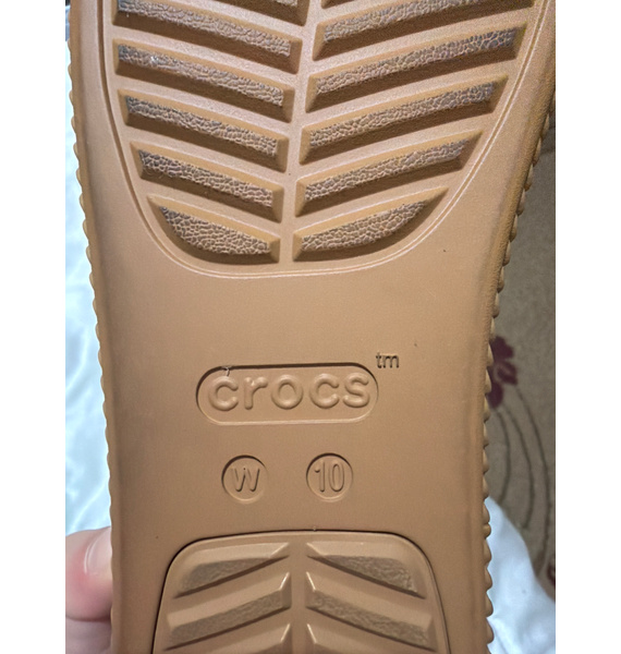 Босоножки • Crocs • Бежевый