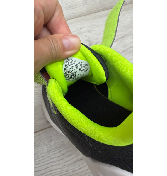 Кроссовки • adidas • Черный