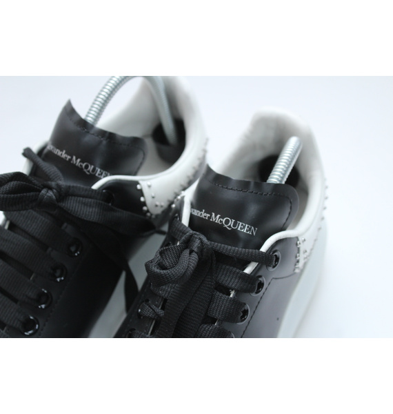 Кроссовки • Alexander McQueen • Черный