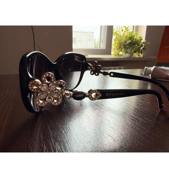 Солнцезащитные очки • Bvlgari • Черный