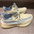 Кроссовки • adidas • Бежевый