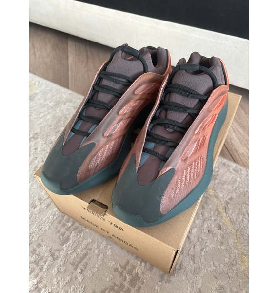 Кроссовки • adidas • Оранжевый