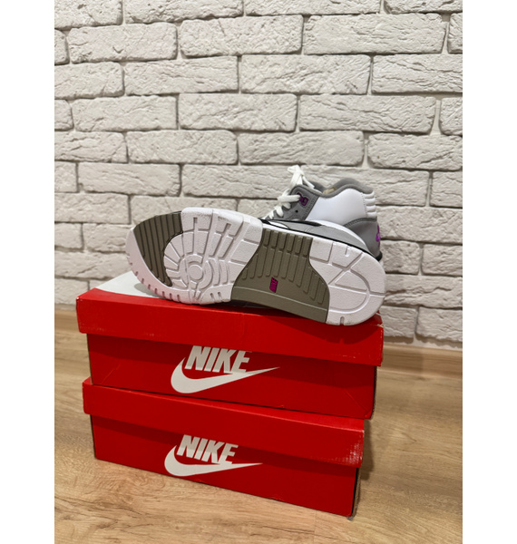 Кроссовки • Nike • Серый