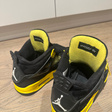 Кроссовки • Jordan • Черный
