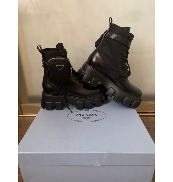 Ботинки • Prada • Черный