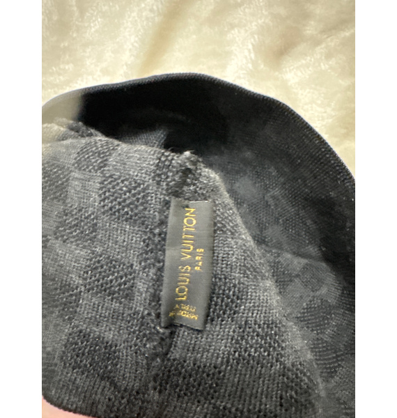 Шапка • Louis Vuitton • Черный