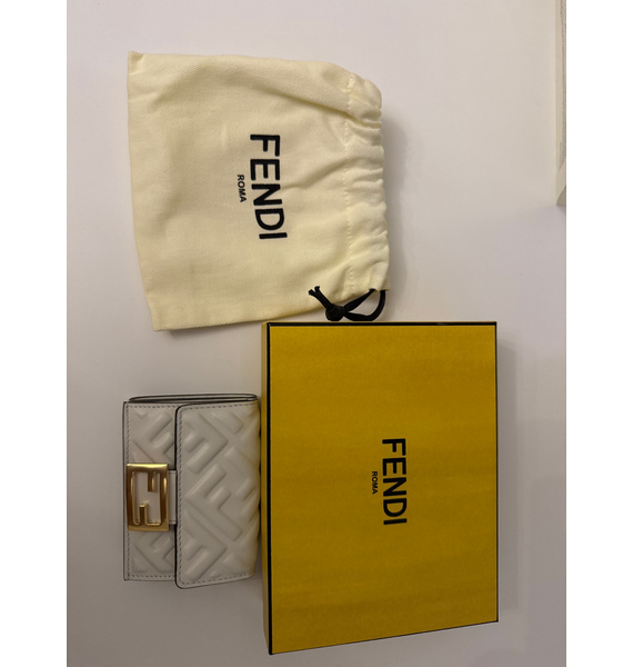 Кошелёк • Fendi • Белый