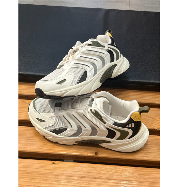 Кроссовки • adidas • Белый