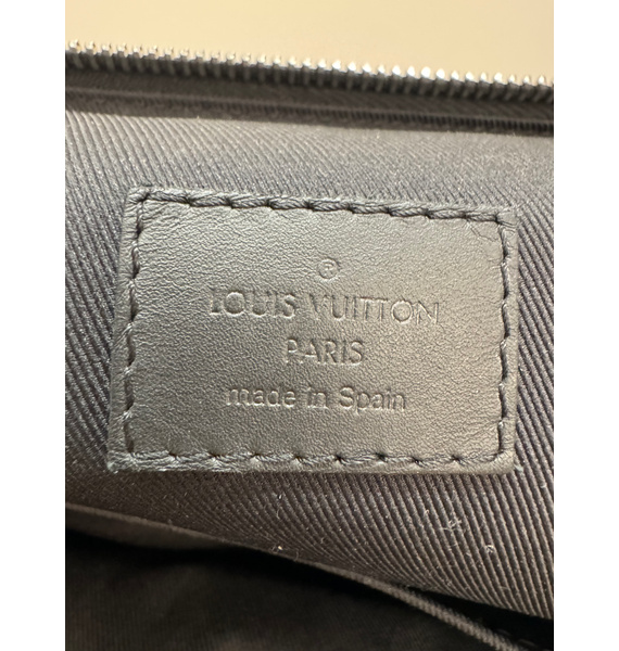 Сумка • Louis Vuitton • Черный