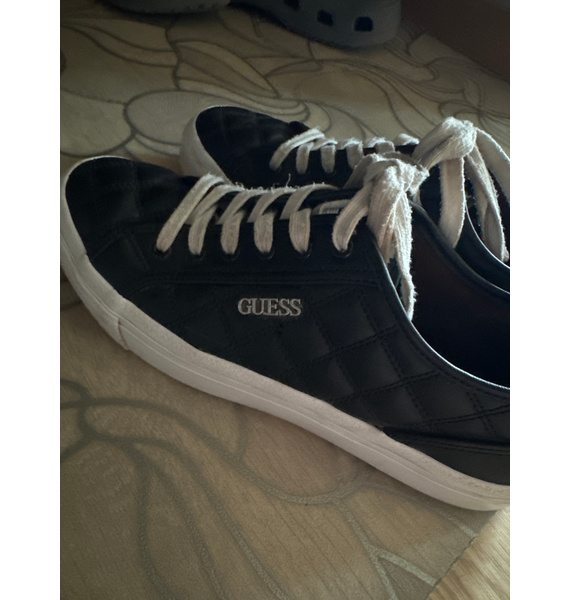 Кроссовки • GUESS • Черный