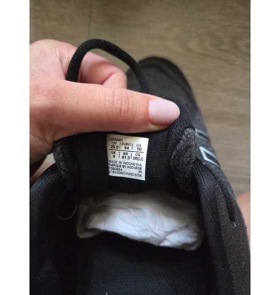 Кроссовки • ASICS • Черный
